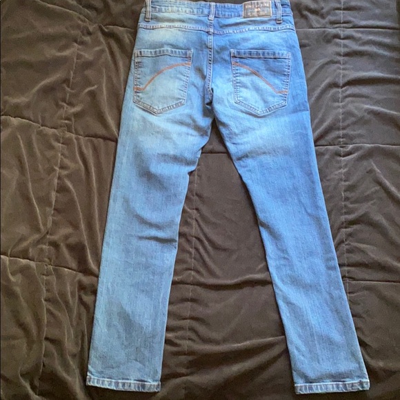 Men’s Slim Tapered Jeans - Picture 2 of 2